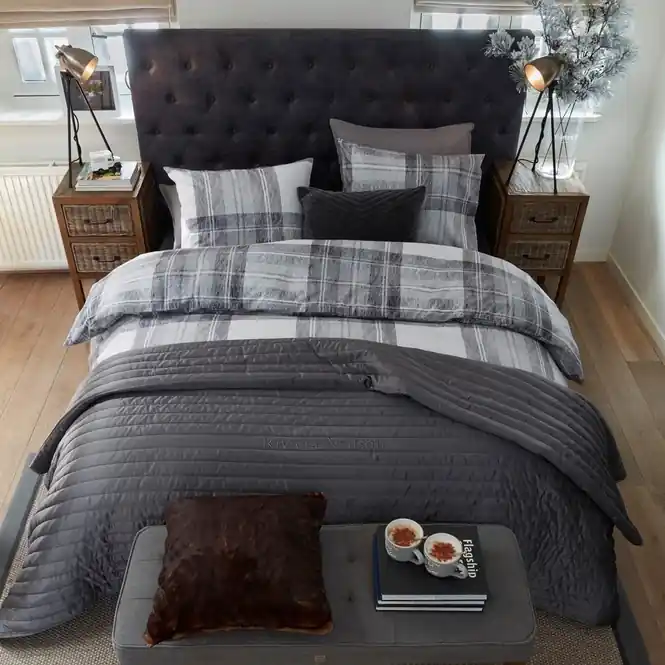 Actieprijs Riviera Maison Blake University Dekbedovertrek Zwart Flanel