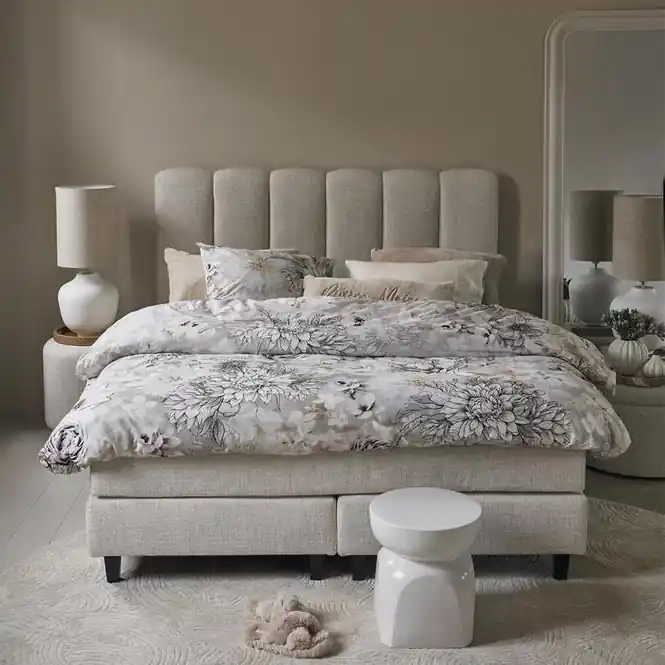 Merkproduct Riviera Maison Flourish Kussensloop Zand Katoen